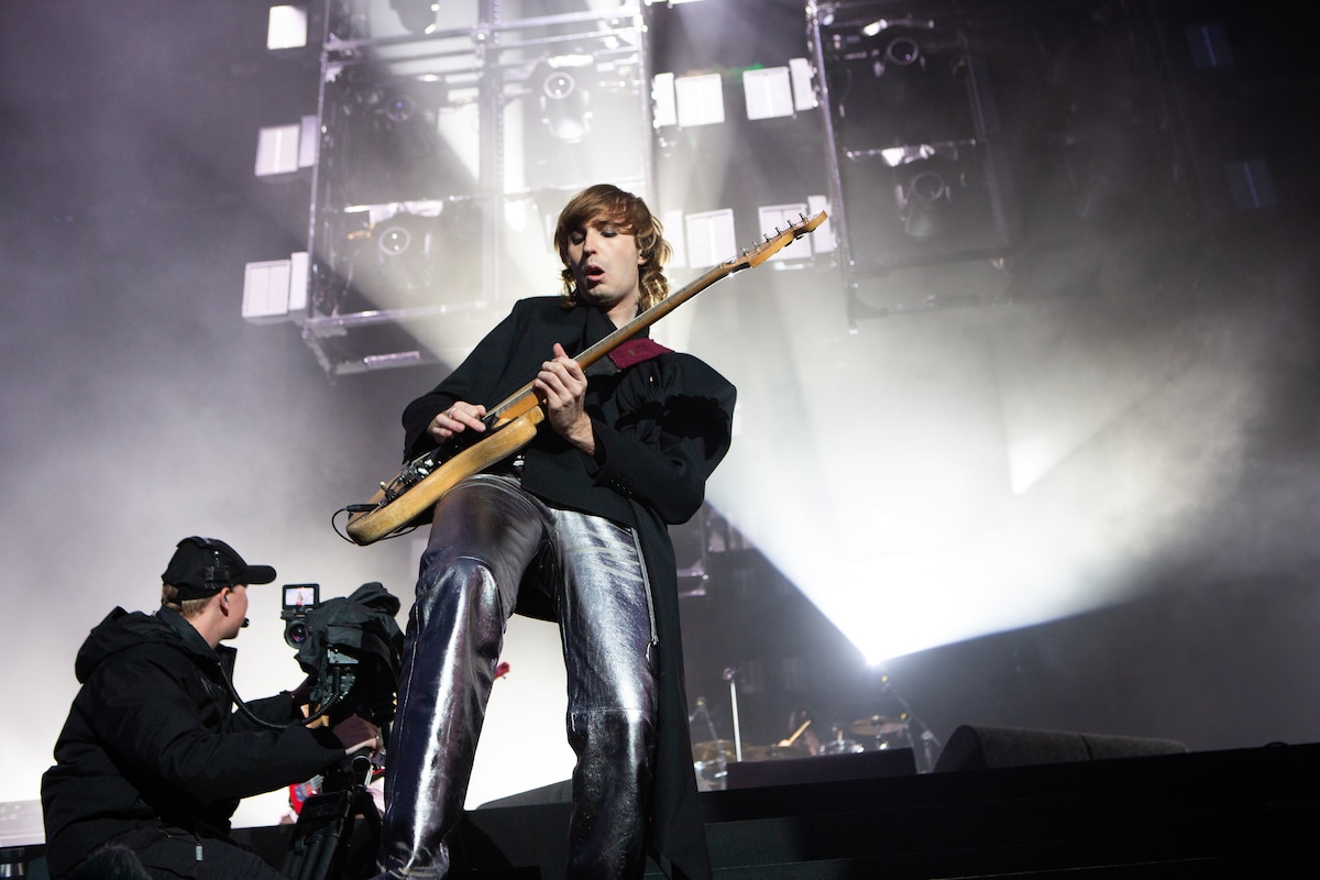 Gitarist Thomas Raggi van Måneskin brengt solo-album uit: ‘Maar band is ...