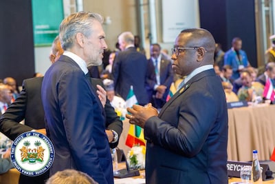 Premier Schoof verzoekt schoonvader Bolle Jos om uitlevering