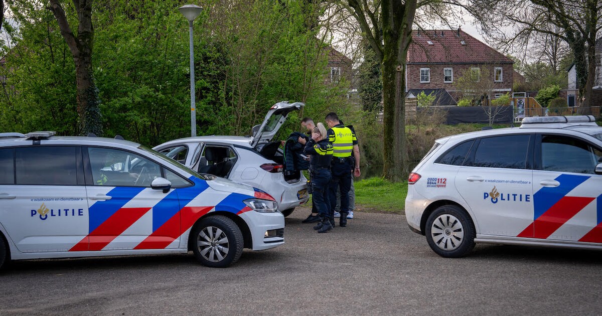 Veel politie op de been en een helikopter in de lucht, maar waarom?