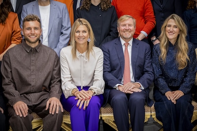 Suzan & Freek, Merel Westrik en Connie Palmen in het zonnetje gezet tijdens uitblinkerslunch van koningspaar
