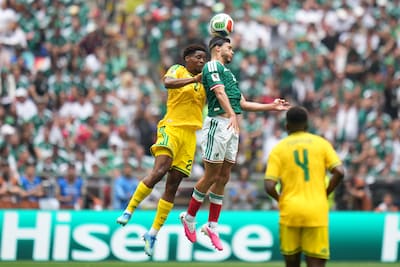 LIVE WK voetbal | Mexico krijgt vlak na rust opnieuw een cad