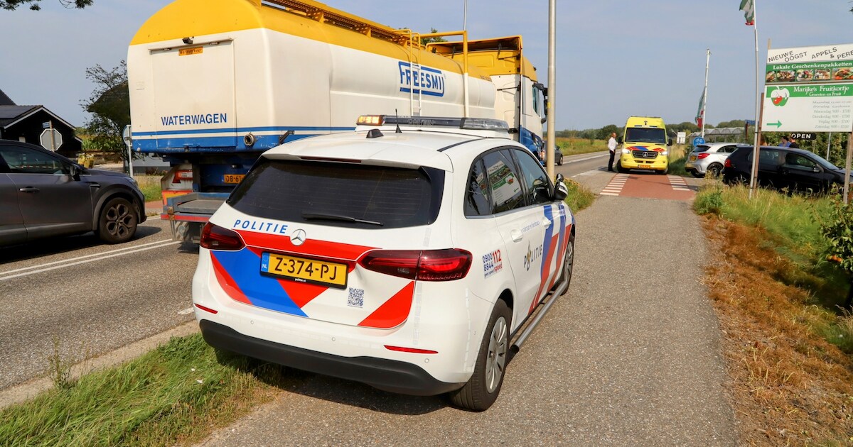 Ongeval met letsel op N834 in Buren, één persoon naar het ziekenhuis