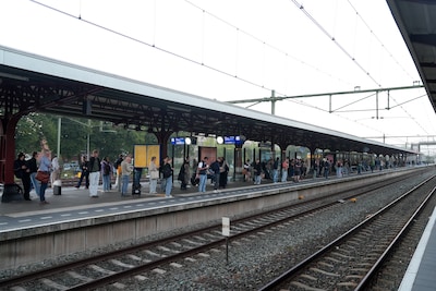 Treinverkeer ontregeld door sabotage: ‘Materialen bewust op spoor neergelegd’