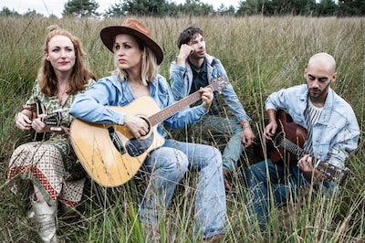 The Heartstrings opent theaterseizoen in Dorpshuis Angeren