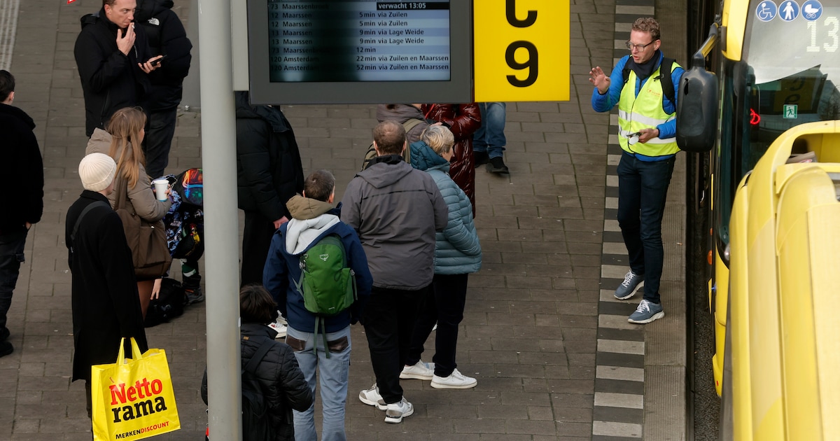 Uitval, vertraging en frustratie in Renswoude: heb jij nog vertrouwen in het busvervoer of kies je v