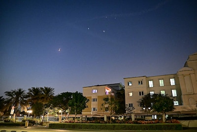 LIVE Midden-Oosten | Explosie op bekende ‘palmeiland’ in Dubai: beelden tonen grote rookpluim bij hotel