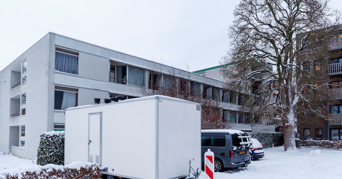 Honderd bewoners in Bennekom al weken zonder verwarming: ‘We douchen buiten, en moeten door de sneeu