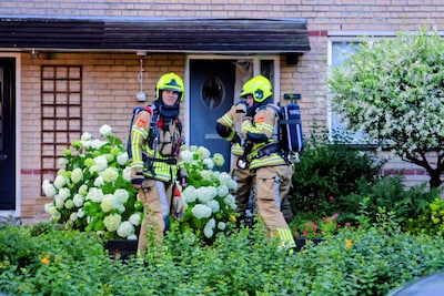 Bewoonster en buren zwijgen over nachtelijke explosie, maar verderop is de schrik groot: ‘Hier krijg
