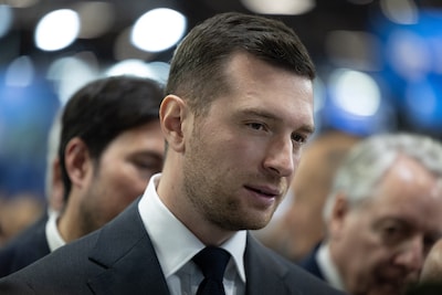 Franse radicaal-rechtse politicus eerst met meel en nu met ei bekogeld