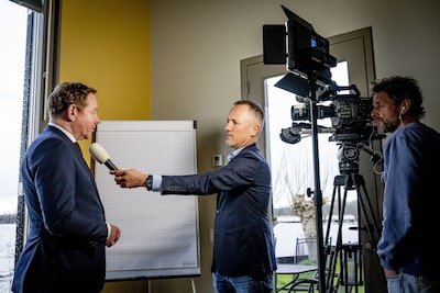 Minister: ‘Mogelijk verband tussen aanslagen op Joodse instellingen wordt onderzocht’