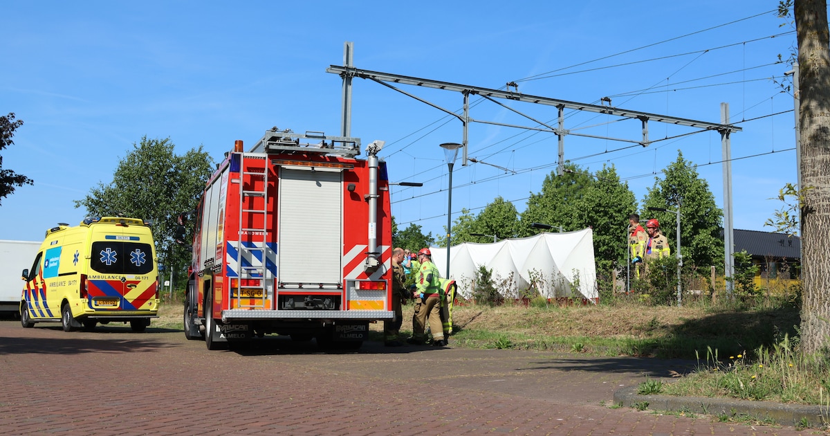 Dode na aanrijding bij station Twello, problemen na seinstoring voorbij