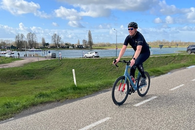 500 kilometer van kust naar kust zonder echte slaap: Maarten uit Odijk gaat afzien voor nierpatiënte