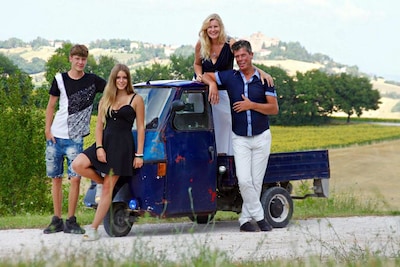 Als Benjamin zijn camping in Italië wil verkopen, komt hij voor een nare verrassing te staan: ‘Oneerlijk’