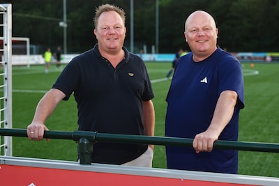 Broers Sander en Wouter Hummel leiden elk hun eigen club: ‘We zijn wel een beetje haantje de voorste