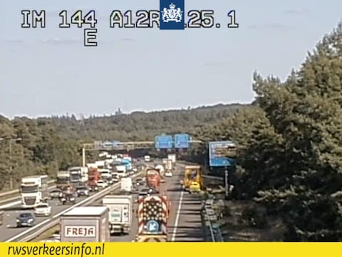Files op de A12 door twee pechgevallen: Rijkswaterstaat waarschuwt voor extra reistijd