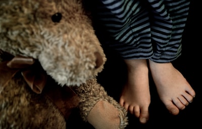 Oud-burgemeester Hendrik-Ido-Ambacht aangehouden op verdenking van bezit kinderporno