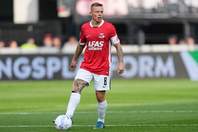 LIVE Conference League | AZ heeft goals nodig tegen Ilves Tampere, return in Alkmaar is begonnen
