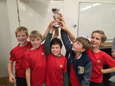 Damgoud voor Wageningse pupillen en opnieuw Sintactie Burgerweeshuis Tiel