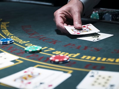 Hoogste boete ooit tegen schimmig online casino: ‘Ze verdienen miljoenen euro’s aan Nederlandse gokkers’