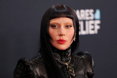 Lady Gaga bekritiseert ICE tijdens concert in Tokio: ‘Levens worden voor onze ogen verwoest’