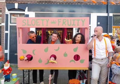 Dit is óók Koningsdag in Arnhem: gokken bij ‘fruitautomaat’ de Sloety Fruity