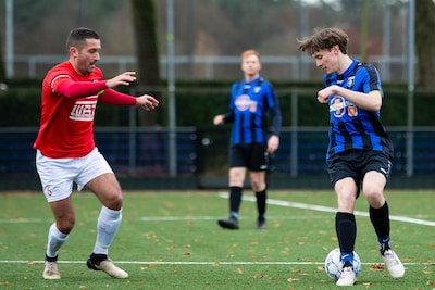 Eendracht’30 neemt eerste plek weer over • Brilstand bij herstart Kolping-Dynamo