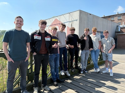 Jonge streektaalmuzikanten starten coachingstraject in Ulft