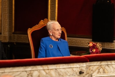 Koningin Margrethe van Denemarken hervat officiële taken na ziekenhuisopname