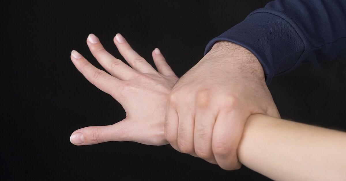 ‘Vandaag ga je dood’ zegt Didammer tegen zijn ex. Een uur later staat hij met een mes voor haar huis