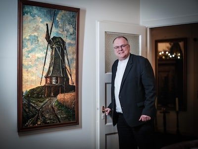 Hij is al op heel wat plekken geweest, maar strijkt nu neer als pastoor in Doetinchem: ‘Een dag na d