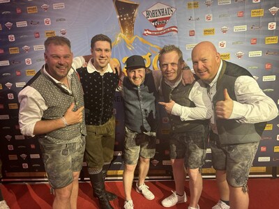 Frühlingsfest met Wir Sind Spitze in Groessen