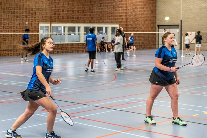 Kapotte wasbakken kunnen straks echt naar de schroothoop, sporthal en ...