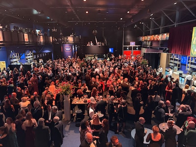 ‘Een accountant verklaart je voor gek’: de miljoenenbusiness achter onze tijdelijke theaters