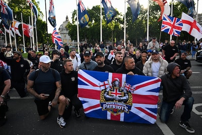 Protesten laaien op na steekincident in Belfast: 30-jarige v