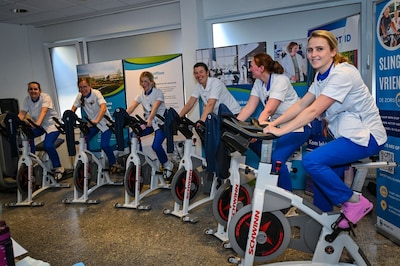 Slingeland-medewerkers fietsen 12.405 euro bij elkaar