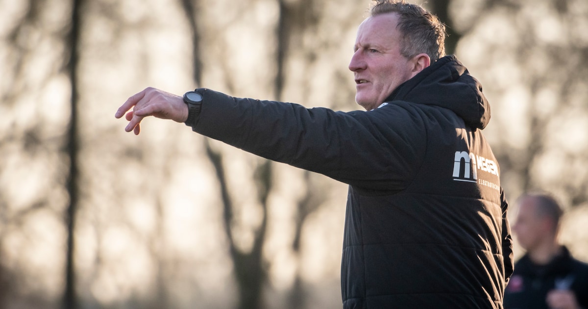 Trainerscarrousel | Koude duik na contractverlenging bij Excellent • Hendriks (DVOL), Maes (SC Bemme