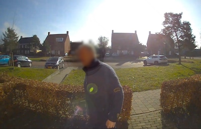 Collectant MS Fonds noemt vrouw ‘vuile slet’ en ‘kutwijf’ vlak voordat hij poeslief om geld vraagt