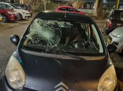 Na talloze ritjes zonder rijbewijs gaat het nu écht mis: 18-jarige N. rijdt fietser aan en scheurt e
