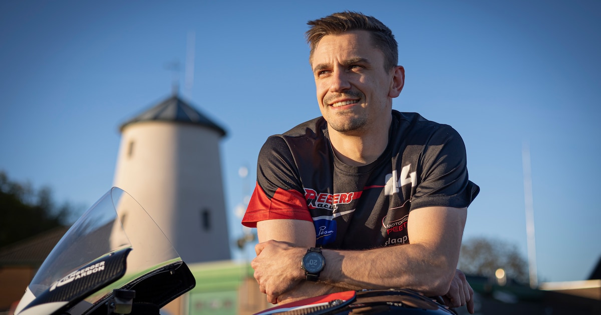 Thijs (30) jaagt dit weekend voor het allerlaatst zijn ‘kanon’ de weg ...