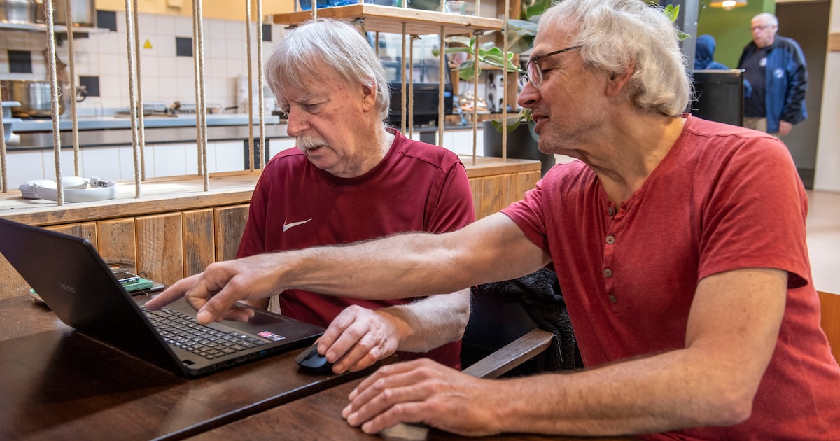 Digicafé in Oosterbeek helpt bij digitale vragen