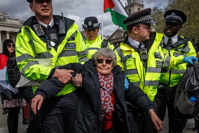 Politie Londen pakt ruim 500 demonstranten op tijdens steunactie voor verboden Palestine Action