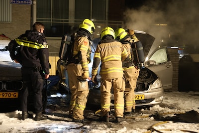 Weer autobrand in Arnhemse wijk Presikhaaf: aanmaakblokken aangetroffen