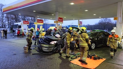 KIJK | Twee zwaargewonden bij ernstig ongeluk op A73