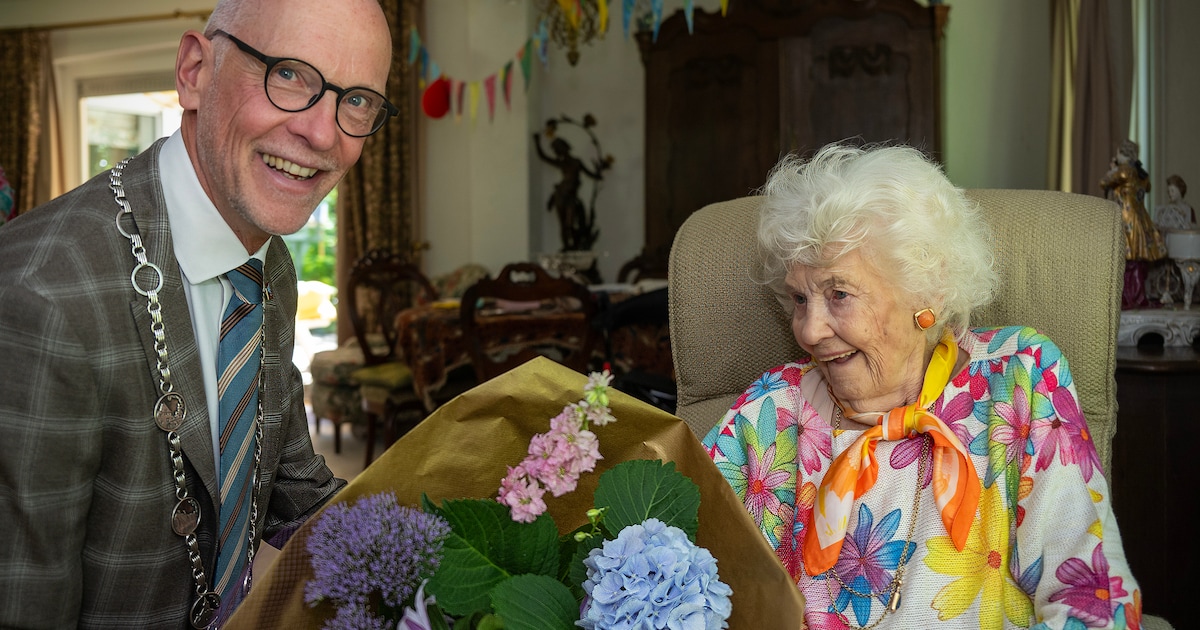 Alice wordt 101 jaar oud en acteurs spelen historie van Huissen na