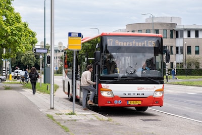 Voorlopig gaat buslijn 17 tussen Leusden en Amersfoort niet vaker rijden: ‘Helaas niet gelukt’