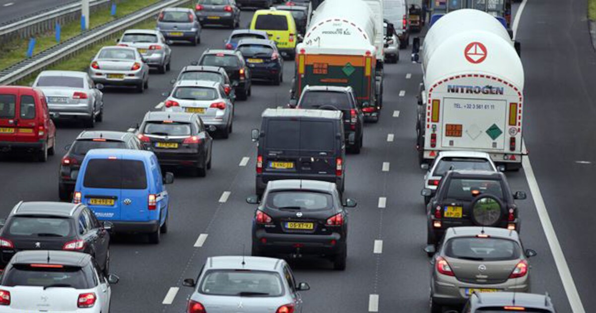 File op A15 na ‘onwelwording’: weg weer open | Regio | De Gelderlander.nl