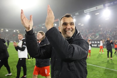 Ook na 25 jaar is Gorgi Hristov voor duizenden NEC-fans een held: ‘Het is ongelooflijk’