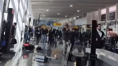 Drugskartel neemt wraak: toeristen rennen voor hun leven op Mexicaanse luchthaven