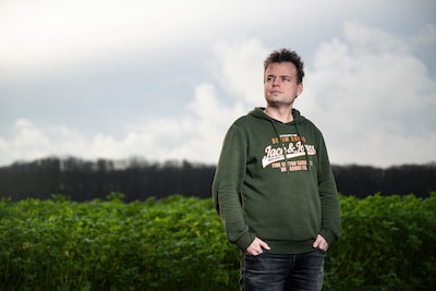 Hou je vast… of nou ja, hoeft niet: dit is waarom 2026 wéér een warm maar bloedsaai weerjaar wordt