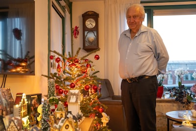 Zware val, zwellingen in zijn hoofd, bijna dood… en toch zorgt Derk weer voor zijn grote liefde